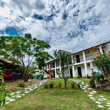 Cosmos Tatacoa Hotel Villavieja Kültér fotó